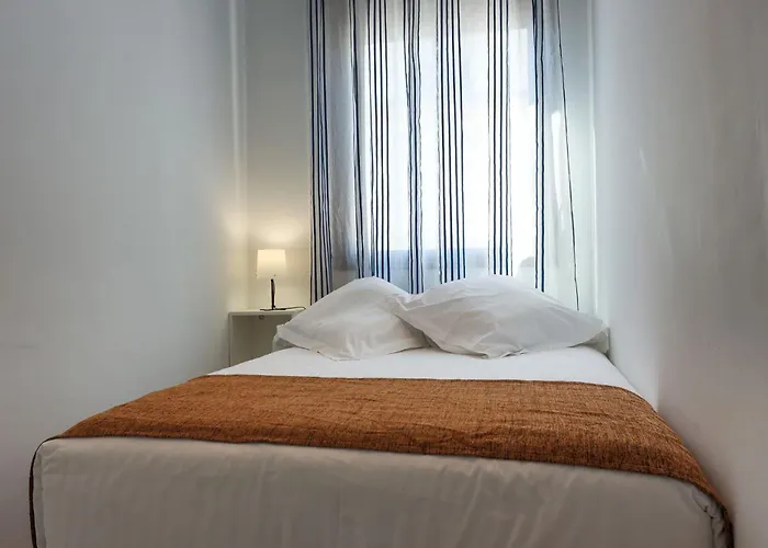 Apartamentos Los Cantaros