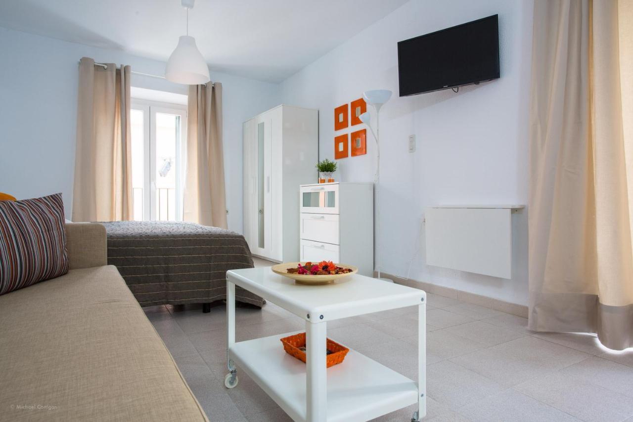 Cantaros Apartment *